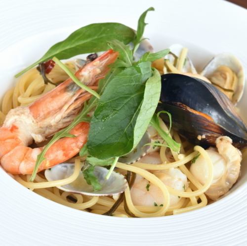 我们致力于使用本地生产的食材，并以意大利风格进行摆盘。