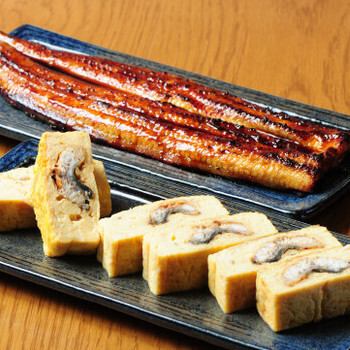 名物の黒白うな重を中心に、蒲焼き・白焼きを楽しむ本格うなぎ料理を堪能できる注目店