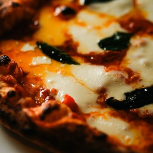 500度で焼き上げる本格ナポリピッツァ