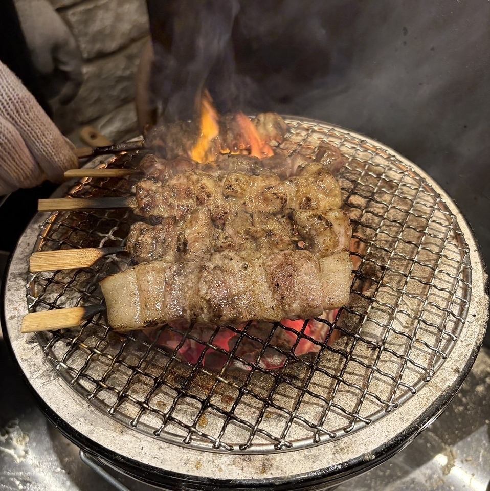 炭火で焼き上げる当店自慢の焼き鳥をご提供いたします！