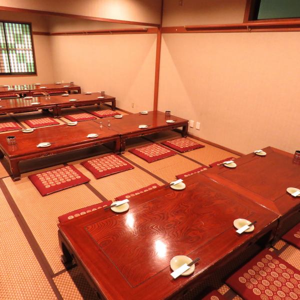 [3-minute walk from the south exit of Shizuoka Station] The banquet hall on the 2nd floor can accommodate up to 55 people! 4 people / 8 people / 10 people ... We will prepare seats according to the number of people ♪ Let's enjoy the banquet together in a relaxing Japanese space !!