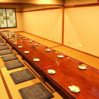 [2nd floor] We have a large banquet hall that can accommodate up to 50 people.The floor is reserved exclusively, so please feel free to contact us if you are interested.