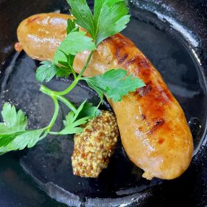 Extra-thick homemade date red pork sausage (smoked type)