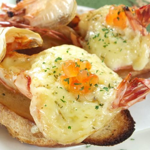 No.1 popularity!! Shrimp with anchovy baguette (2 pieces)