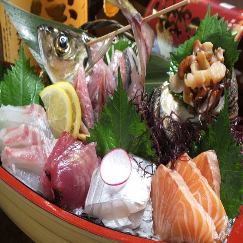 Assortment of five kinds of luxurious sashimi! 1980 yen (tax included)