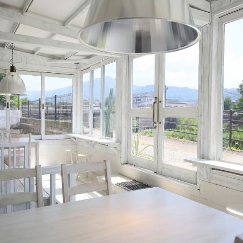 お洒落な空間でディナー♪