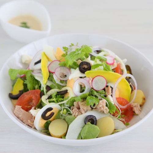 特別な空間で贅沢なランチ、ディナーをご堪能ください。