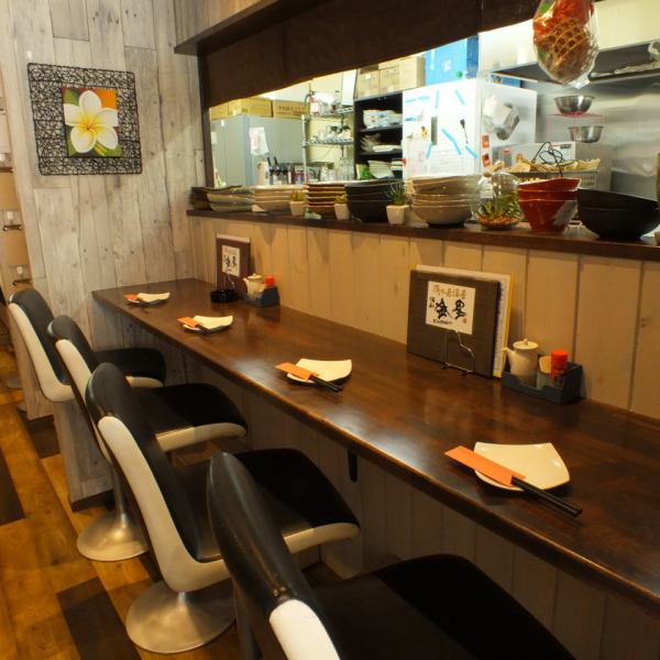 Counter 4 seats & couple counter sheet.This seat is also recommended when you want to drink quickly!
