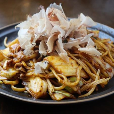 Spicy pork and kimchi fried noodles