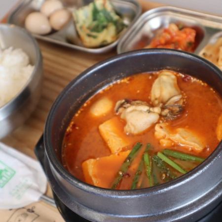 牡蠣スンドゥブチゲ定食