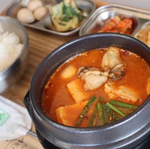 牡蠣スンドゥブチゲ定食