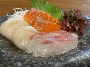 Assortment of 3 sashimi of the day