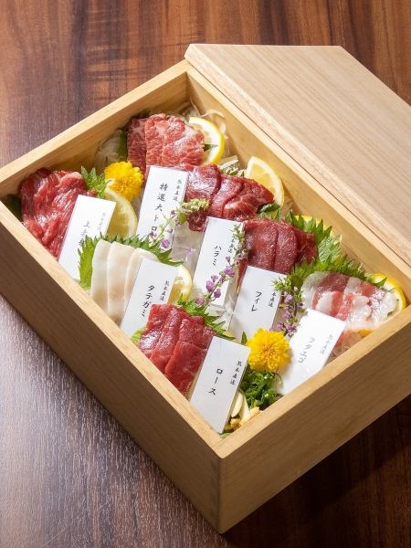 Assorted horse sashimi directly from Kumamoto