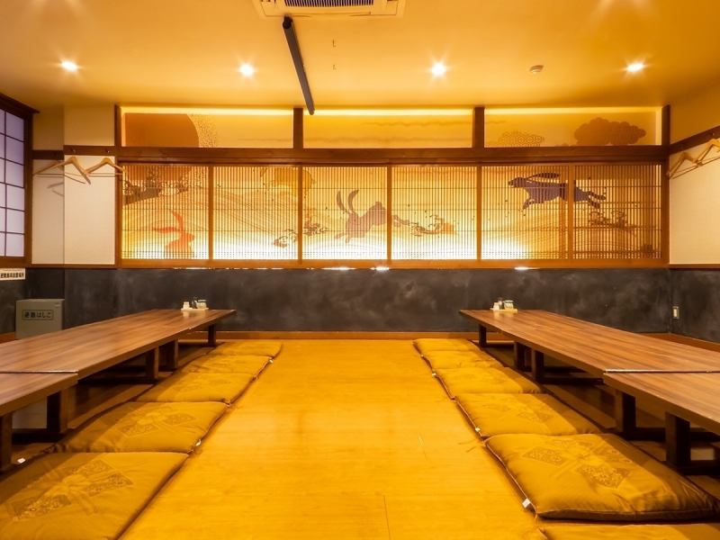 The tatami mat seats are reserved private rooms limited to one group, and are recommended for banquets.We can accommodate up to 30 people, so please use it for company banquets, welcome and farewell parties, and social gatherings! We have various courses that are perfect for banquets! Okayama/]