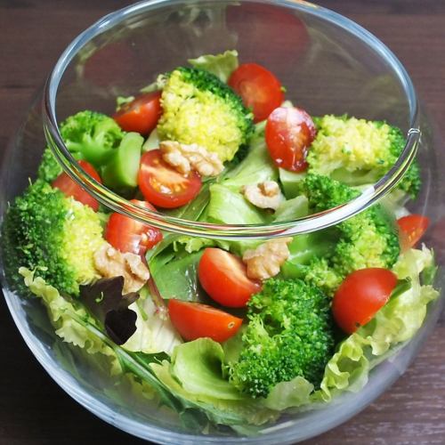 Bacchus salad