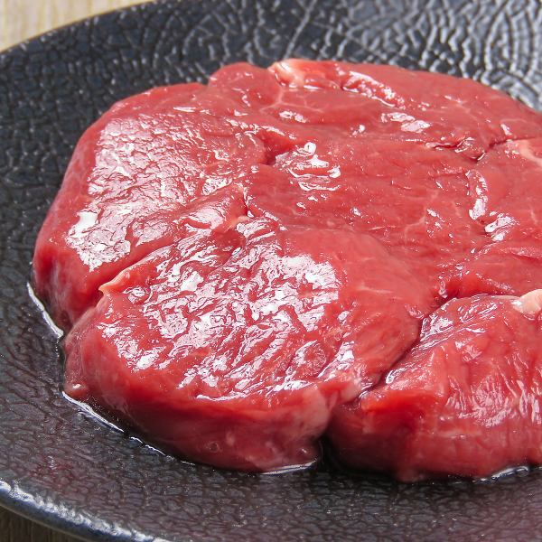 赤身極上！一頭からわずかの希少部位◎ラムヒレ