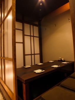 A variety of Japanese modern digging kotatsu complete private rooms ◎ Various private rooms with 4 people / 6 people / 12 to 25 people can be used for various purposes