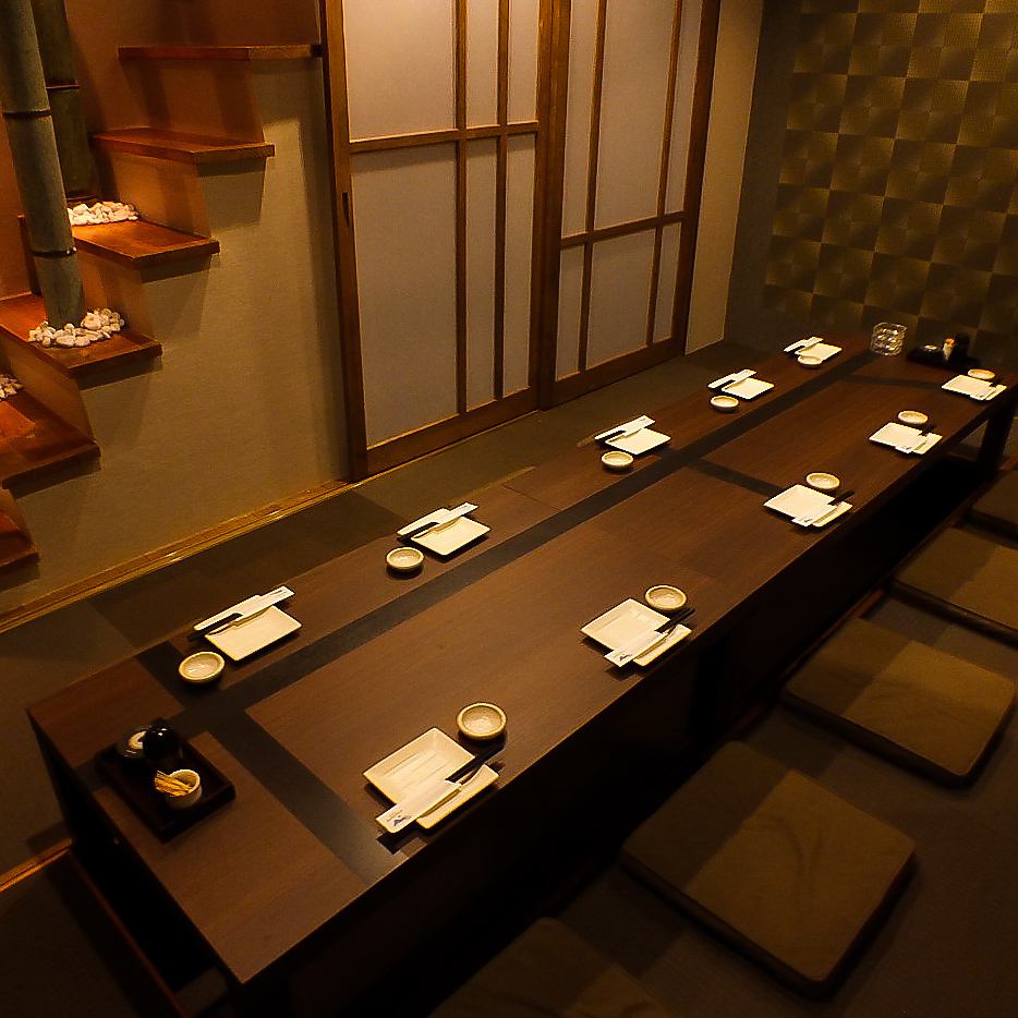 In a calm atmosphere ... There is a private room.A night to enjoy fresh fish and exquisite dishes