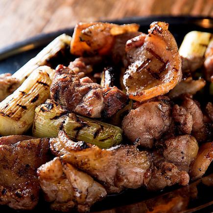 【含90分钟畅饮】炭烤鸡腿肉和鸡腿刺身“名家地道亭套餐”共8道菜,3800日元