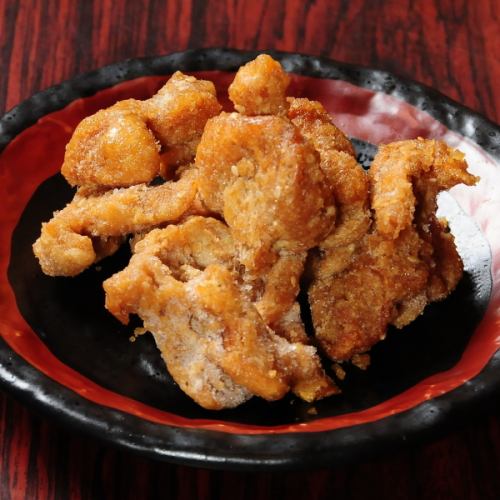 차가운 안주 닭 피부