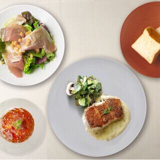 【晚餐套餐/海鲜】今日鲜鱼套餐 + 祝酒气泡酒（另有无酒精饮品可选）