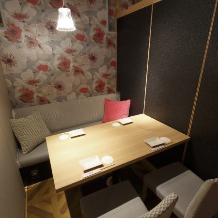 ◆ Seats for 2 to 4 people ◆ Seats with plenty of privacy ♪ Table chair type banquet private room seats.If you have a seat in a completely private room, you can enjoy a drink slowly.We also accept reservations for seats only, so please feel free to contact us.