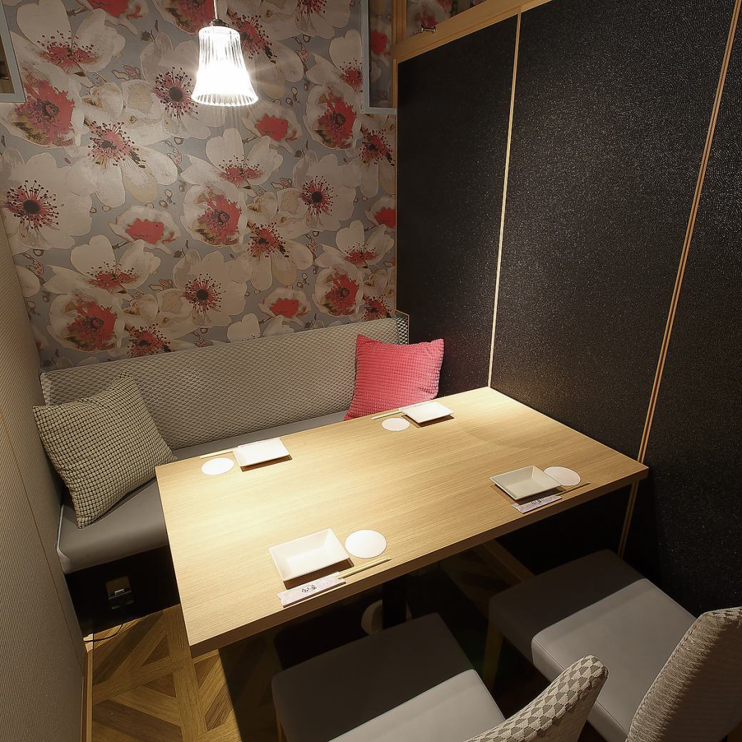 We have a lot of stylish private rooms with atmosphere! It is also recommended for joint parties ♪