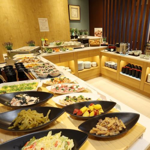 ボリューム満点!ランチビュッフェ6月は和食フェア！