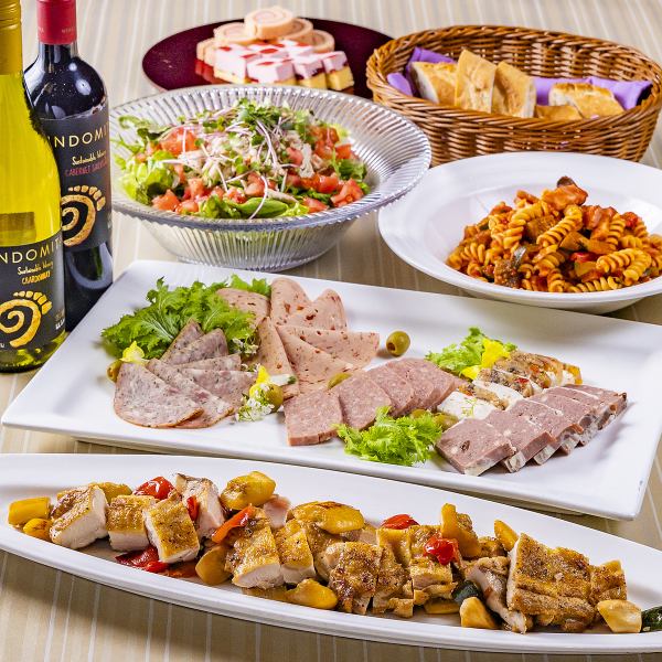 【貸切宴会Aプラン】メインの鶏肉のグリル料理、デザートの盛り合わせを含む全6品飲み放題付7,000円