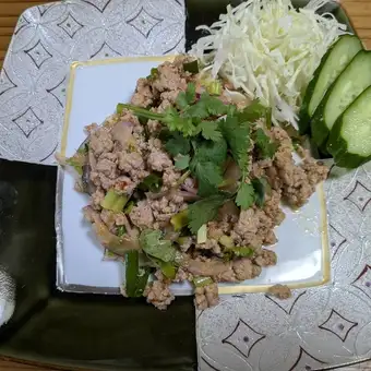 Larb Moo (stir-fried minced pork)