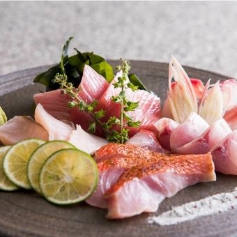 全員が日本酒を飲まないお客様【6,500円コース】お刺身の盛り合わせがメインのコース内容