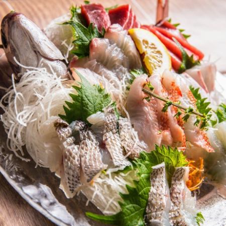 自慢の料理を落ち着いた雰囲気の店内でお召し上がりください！