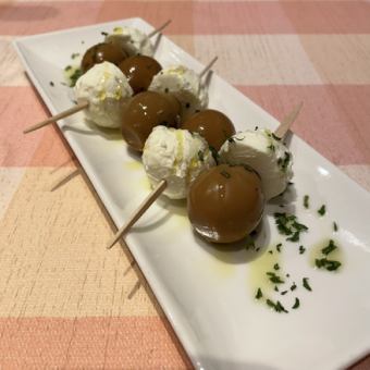 味噌漬けうずら卵とクリームチーズのピンチョス