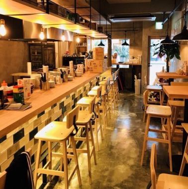 ■□■카운터가 즐거운 이마이즈미의 고기 발!■□ ■ A5 흑모 와규의 붉은 고기와 US 프리미엄 비프를 사치스럽게 사용.저렴한 가격으로 본격적인 스테이크와 햄버거를 캐주얼하게 즐길 수 있습니다.고기 바루의 인기 가게에서 수행을 쌓은 요리사가 다루는 맛 듬뿍 고기 요리를 마음껏 즐겨주세요! 여자 회에도 추천합니다!