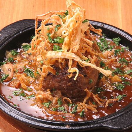 ハンバーグやステーキはもちろん、パスタまでA5黒毛和牛使用!