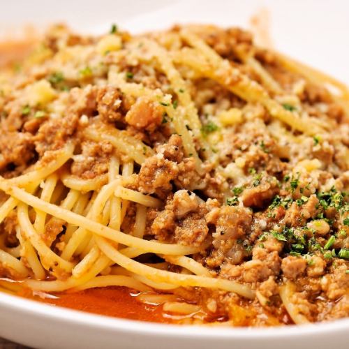 Around minced special bolognese