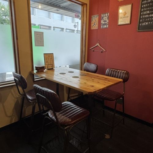 ４名様掛け×２テーブル