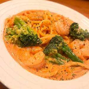 海老とブロッコリーのトマトクリーム