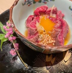 ≪交雑牛≫ 牛もも肉のユッケ