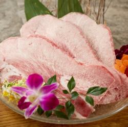 沖縄県産黒毛和牛タン　100g