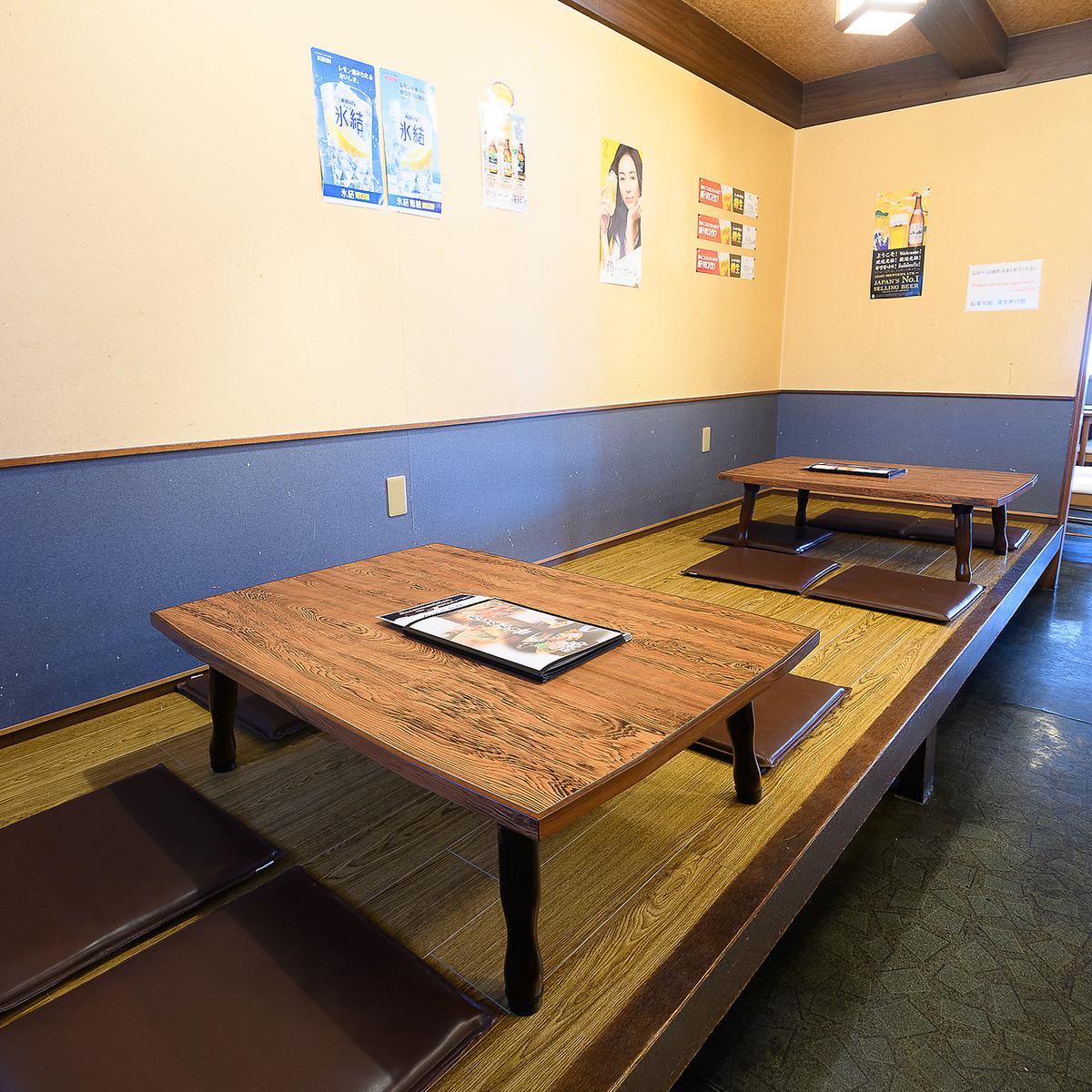 Equipped with raised tatami-style seats where you can rest your feet.Banquet use is also welcome!