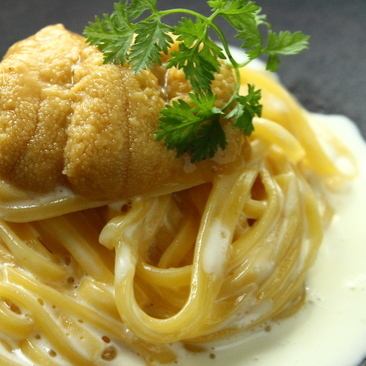 Tagliatelle sea urchin cream sauce