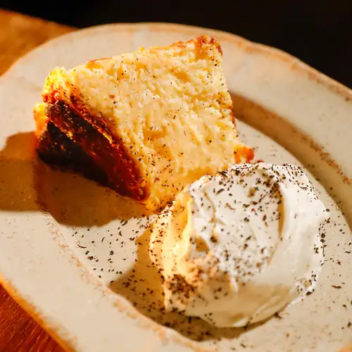 Basque cheesecake with Earl Grey flavored crème chantilly