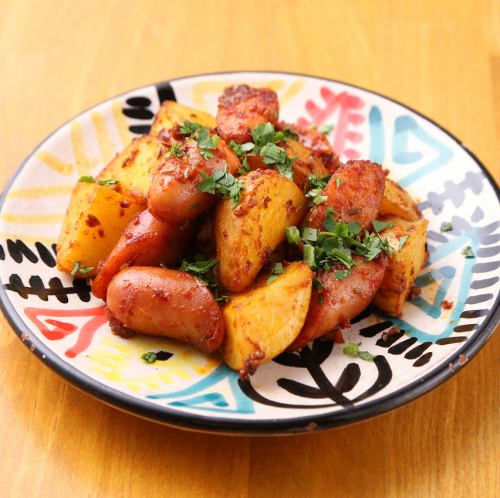 ＊メルゲーズとポテトのハリッサソテー＊
