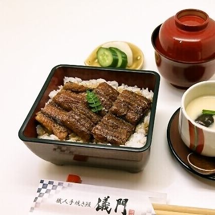 Grilled eel on rice (mini)