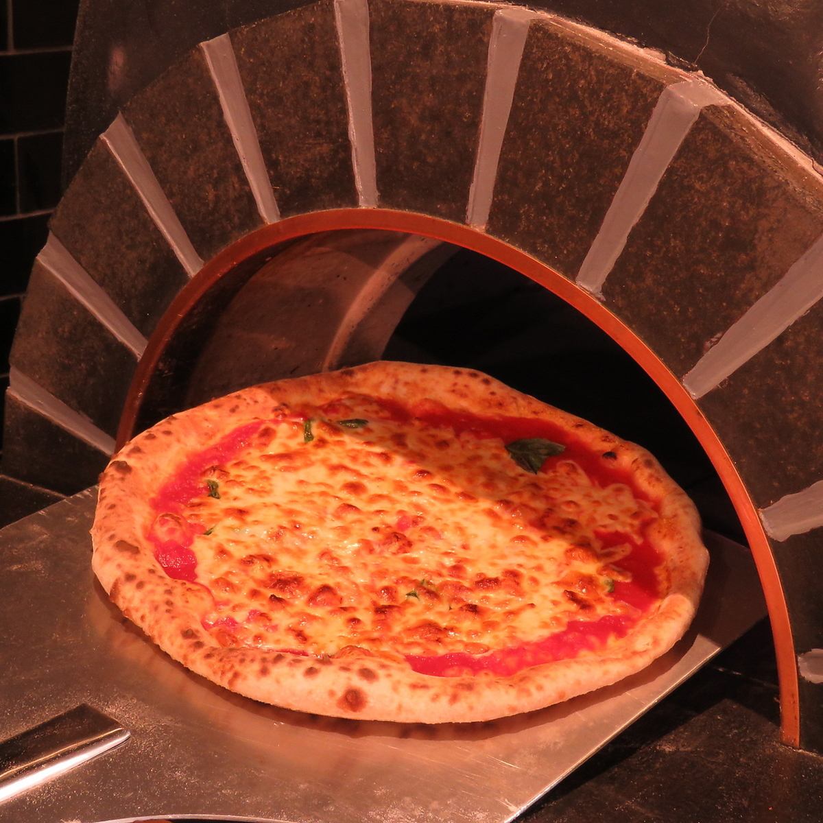 本格石釜ピザに海鮮鉄板焼きが美味しいお洒落なイタリアンバル♪2階フロア貸切可能◎