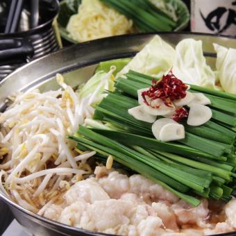Grilled white liver sashimi, main hot pot of your choice [Hana (mizutaki or motsu nabe) course] 7 dishes in total...4500 yen