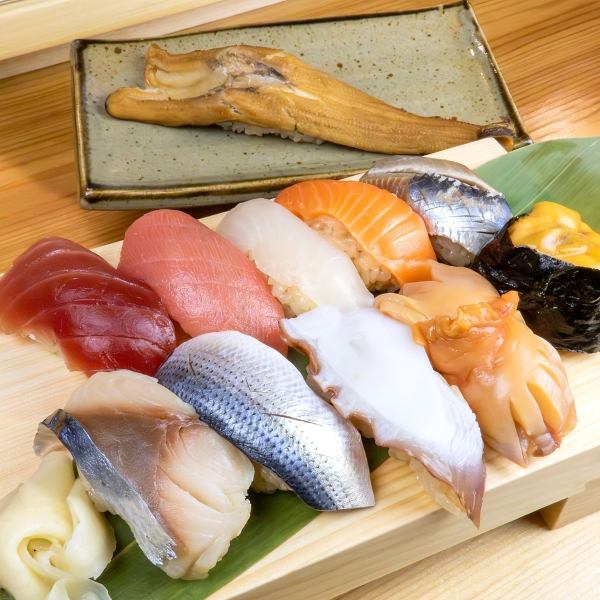 季節の旬の海鮮仕入れております