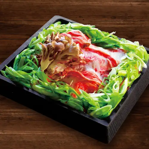 【四条烏丸店限定】京都を代表する伝統野菜「九条ねぎ」を味わう すき焼きセット