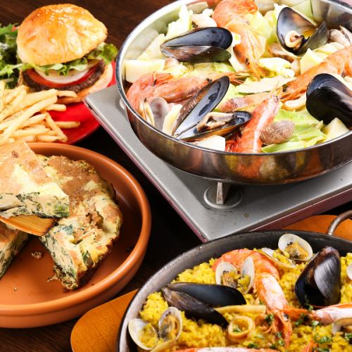 本格パエリアと多国籍料理で楽しむ